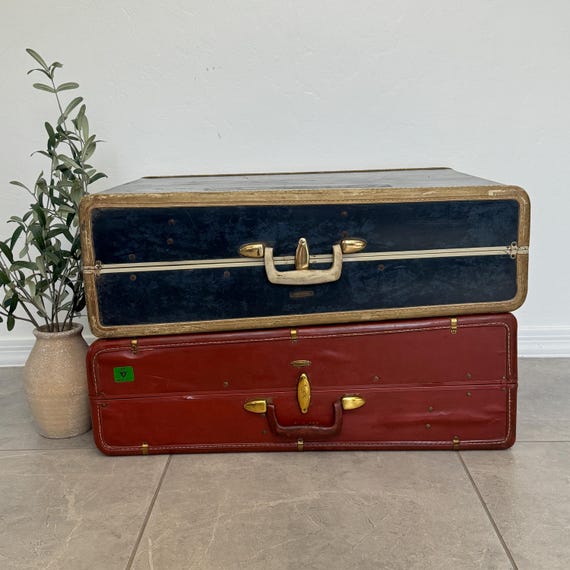 Large Vintage Suitcases - CHOICE - Wardrobe - Samsonite