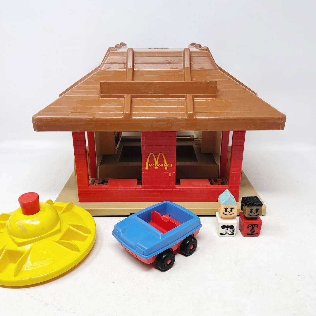 Vintage Playskool Mcdonalds Playset 1974 Restaurant Familiar Places