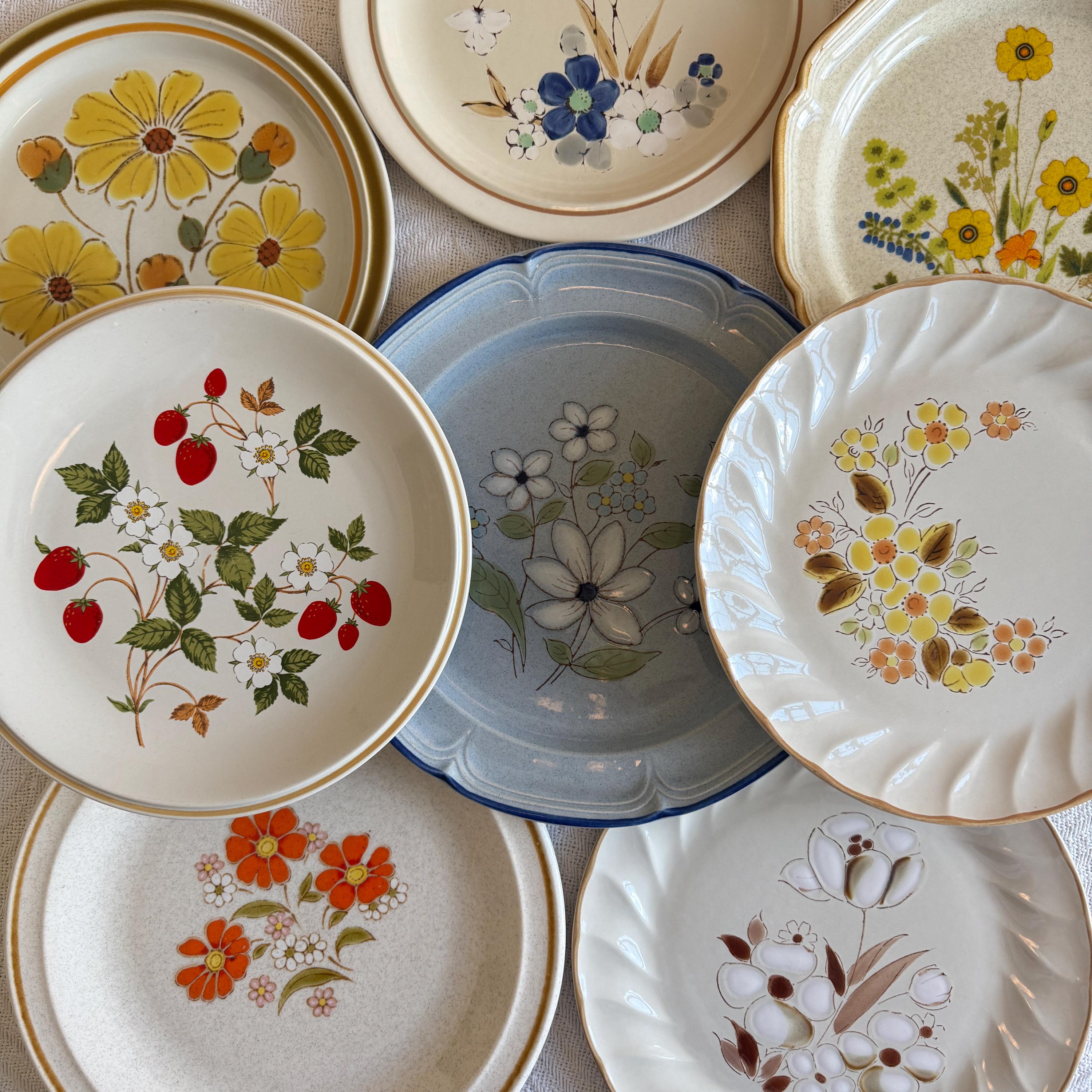 Vintage Stoneware Plates | CHOICE | Floral Pattern Dinnerware ...