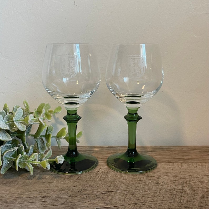 German Wine Glasses Brauneberger Juffer Wine Glasses Weltbekannt World Famous Green Small 5 1/2 Tall German Winery Barware image 1