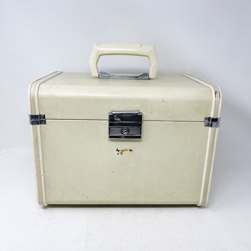Vintage Travel Case White Train Skyway Maruem Train Case Skyway Maruem, Vintage Makeup Case With Mirror