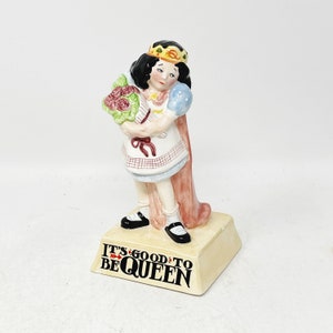 Mary Engelbreit Figurine - It&#39;s Good to Be Queen - 1995 - Mary Engelbreit - 6&quot; Tall - Vintage - Collectibles - Chapente