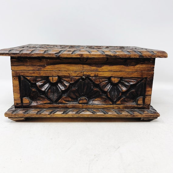 Carved Wooden Box - Trinket Box - Jewelry Box - V… - image 2