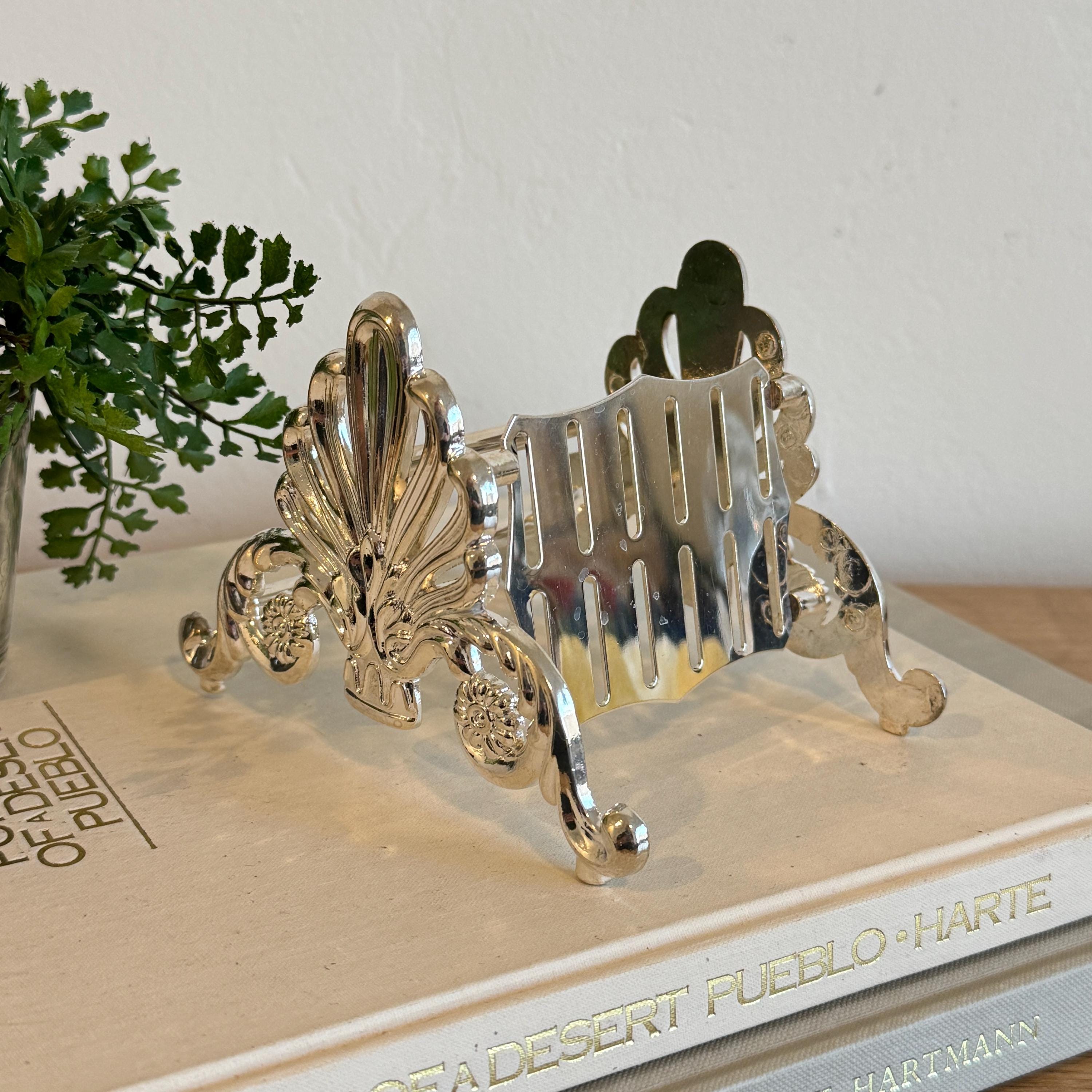 Vintage Silver Plate Knife Rest Ornate Knife Holder for Table Rococo Style Flatware Stand Elegant Dining Decor Hostess Gift