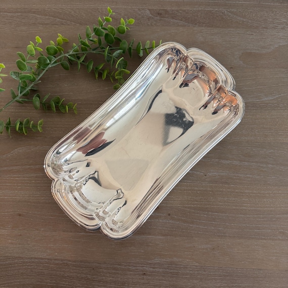 Vintage Silver Serving Tray | Italian Scalloped Tray | Oblong Silver Platter | Classic Entertaining Decor | Elegant Tableware Italy