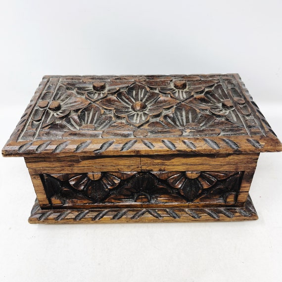 Carved Wooden Box - Trinket Box - Jewelry Box - V… - image 4