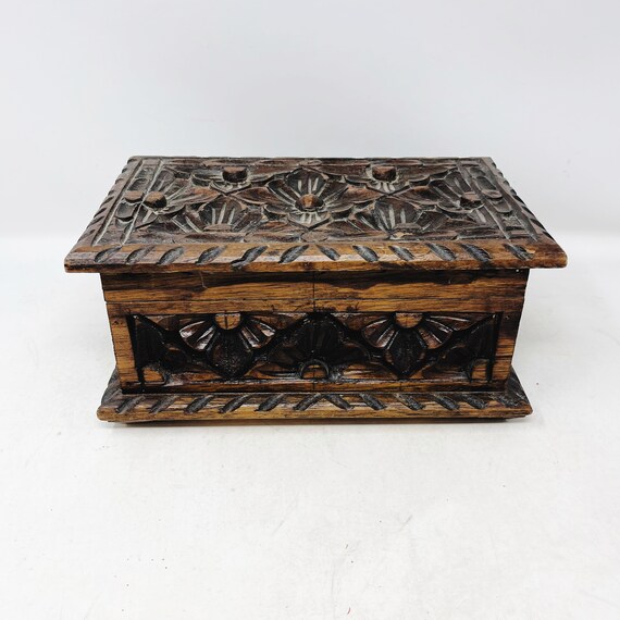 Carved Wooden Box - Trinket Box - Jewelry Box - V… - image 3