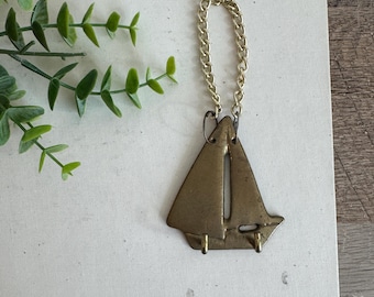 Vintage Brass Sailboat Key Holder | Nautical Key Chain Hanger | 2 Hook Boat Key Rack | Coastal Beach House Decor | Sailing Gift