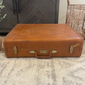 Vintage Suitcases YOU PICK Brown Royal Traveller Leatherette White Airess Platt Samsonite 1940s 1950s Vintage Luggage image 2