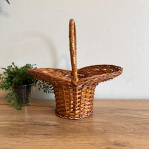 Vintage Woven Market Basket with Handle | Rustic Farmhouse Flower or Gift Basket | Boho Cottagecore Decor Storage Organizer