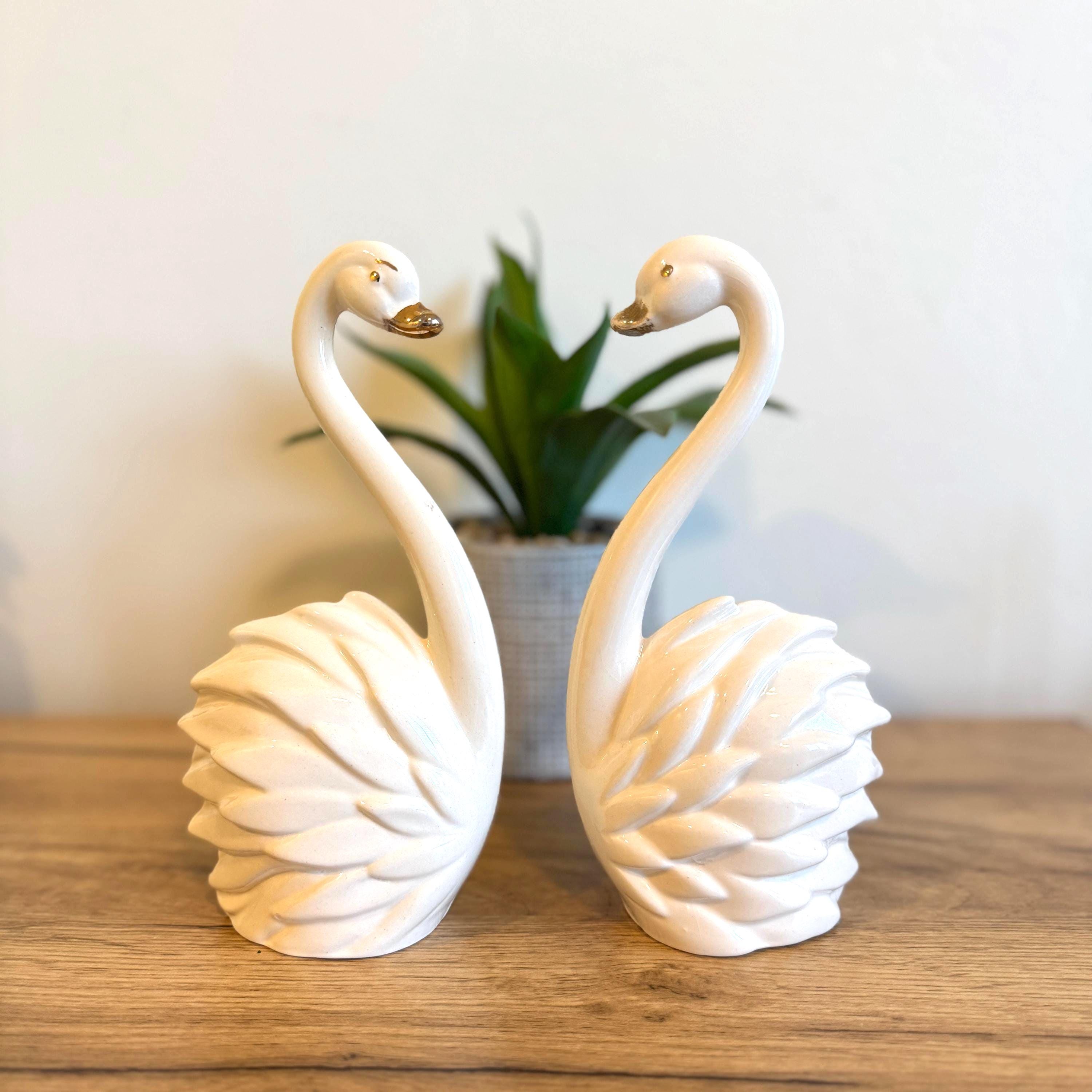 【Carrol Swan】Ceramic Object 球体 オブジェ Carrol Swan】Ceramic Object 球体 オブジェ A Carrol Swan