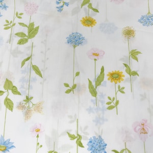 Vintage Floral Sheet - TWIN - FLAT - Sheet - 2 Available - Wamsutta - Ultracale - Shabby Chic - Flowers - Fabric