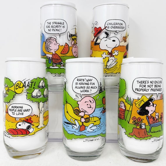 PEANUTS SNOOPY Collapsible Measuring Cups 4 PC Set NEW