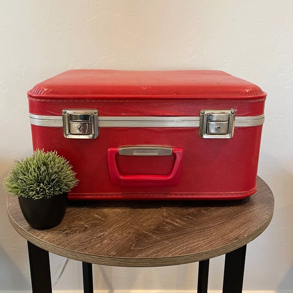 Small Vintage Train Case, Vintage Luggage Suitcase, T… Gem