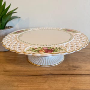 Royal Albert Cake Stand | Old Country Roses 1962 | Vintage Wedding Decor | Floral Pedestal Plate | English Cottagecore Kitchen