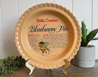 Betty Crocker Pie Plate | Vintage Blueberry Pie Dish | Retro Kitchen Bakeware | Farmhouse Cottagecore Decor
