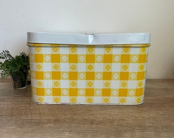 Yellow and White Checked Tin - Bread Box - 1950's - Hinged Tin Box - Plaid Box - Picnic Box - Spring - VINTAGE - Tin - Metal - Box