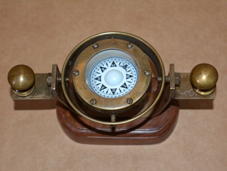 Antique brass gimbal compass ship's binnacle gimballed compass & wooden base good gift image 5