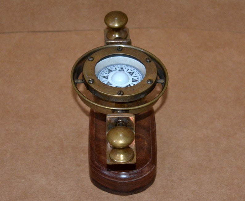 Antique brass gimbal compass ship's binnacle gimballed compass & wooden base good gift image 8