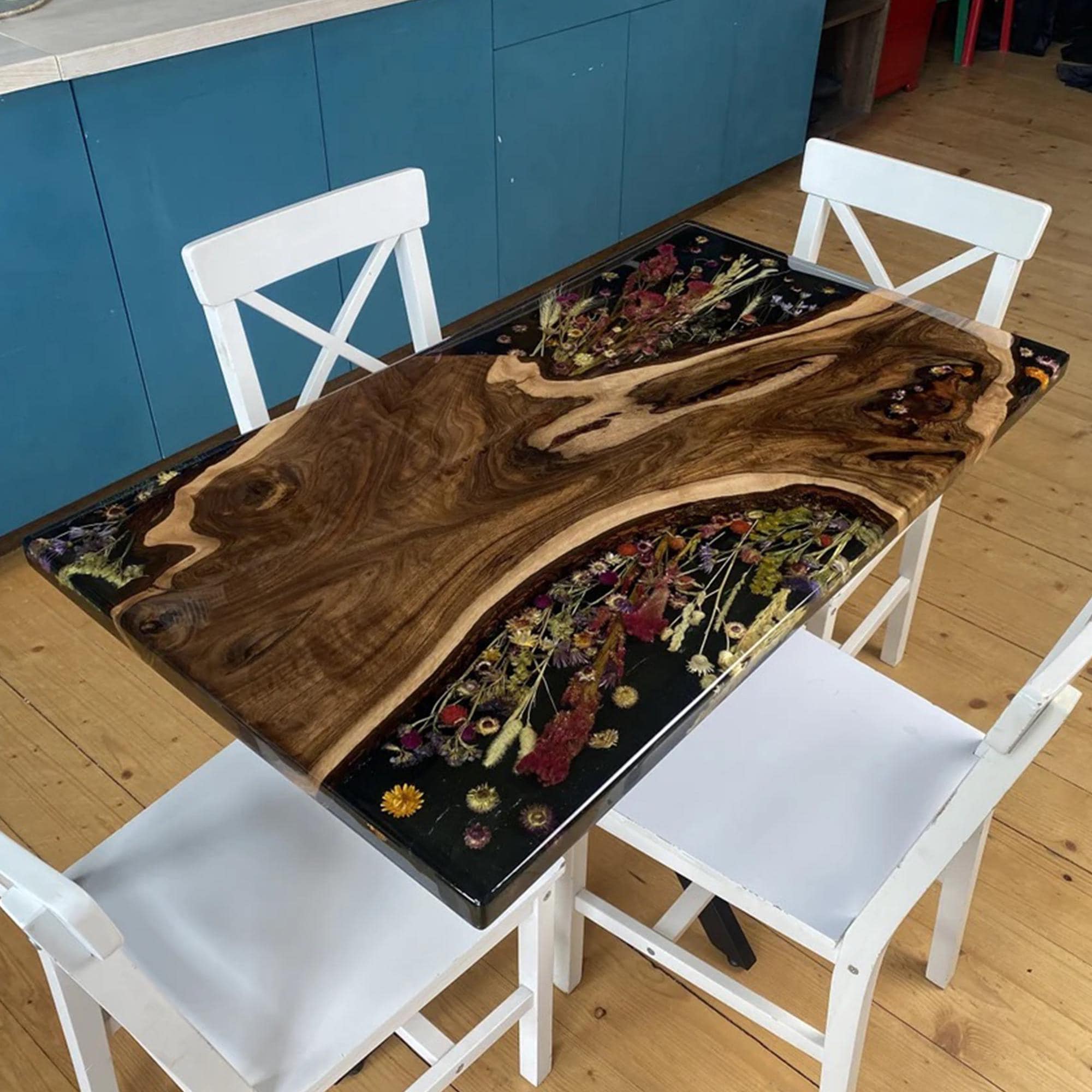 Floral Art Resin Table, Unusual Dining Table, Pressed Flower Epoxy Table, Dried Flowers Desk, Resin Wood Coffee Table, Custom Kitchen Table