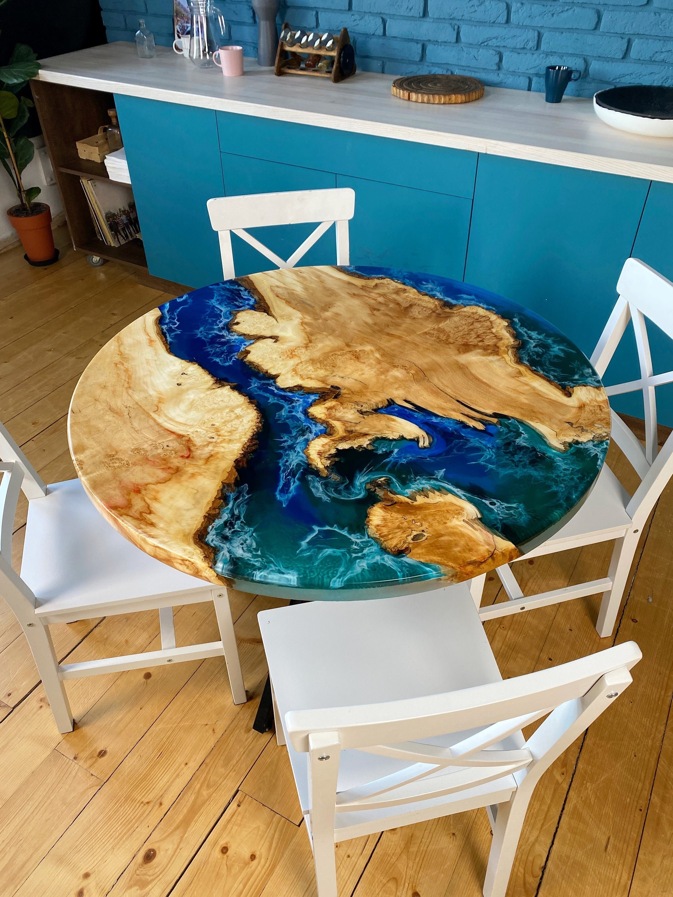 ラウンドダイニングテーブル、ライブエッジエポキシリバーテーブル