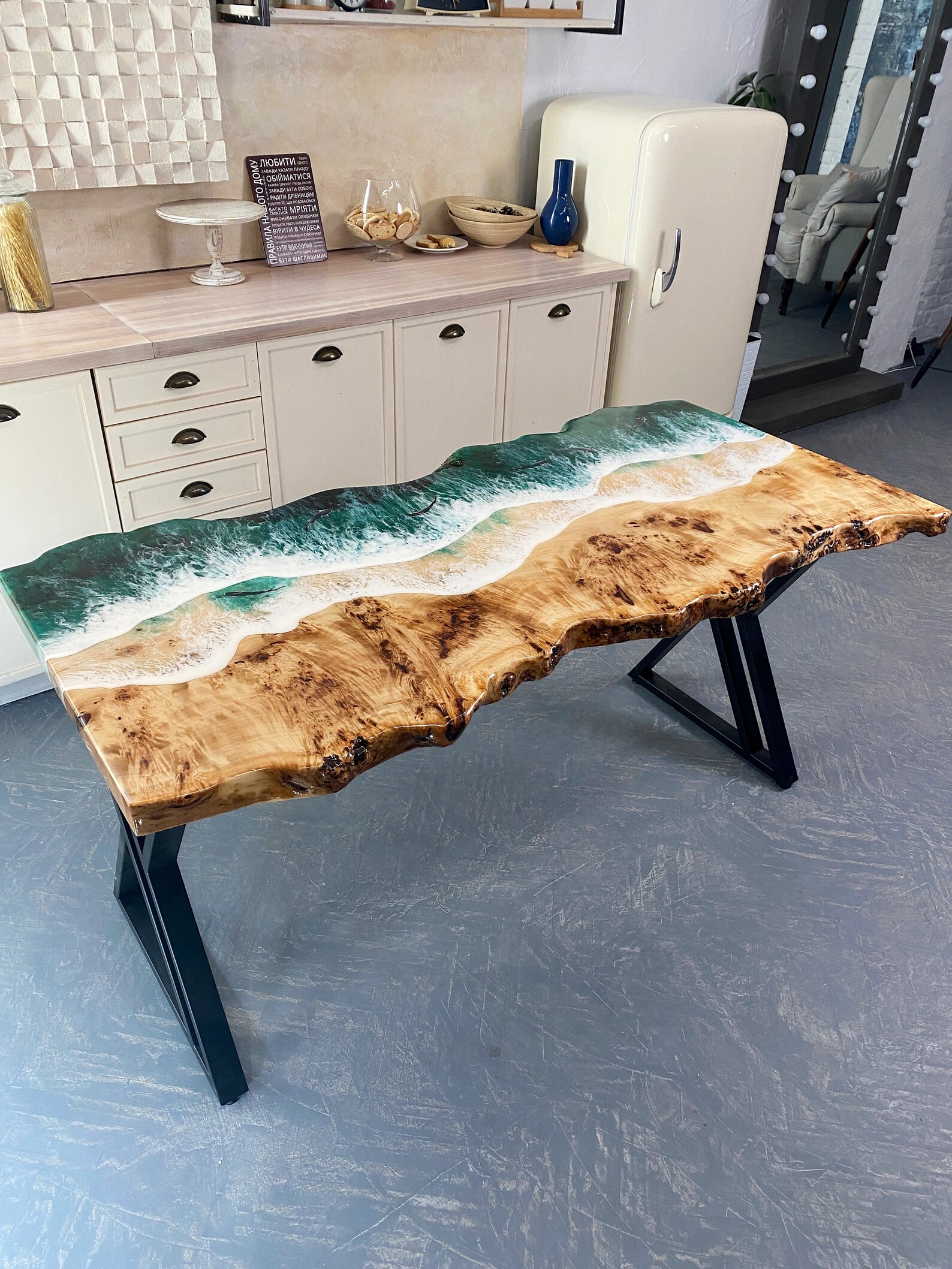 Epoxy Resin Table With Light, Epoxy Resin Art Table With Glowing Sharks