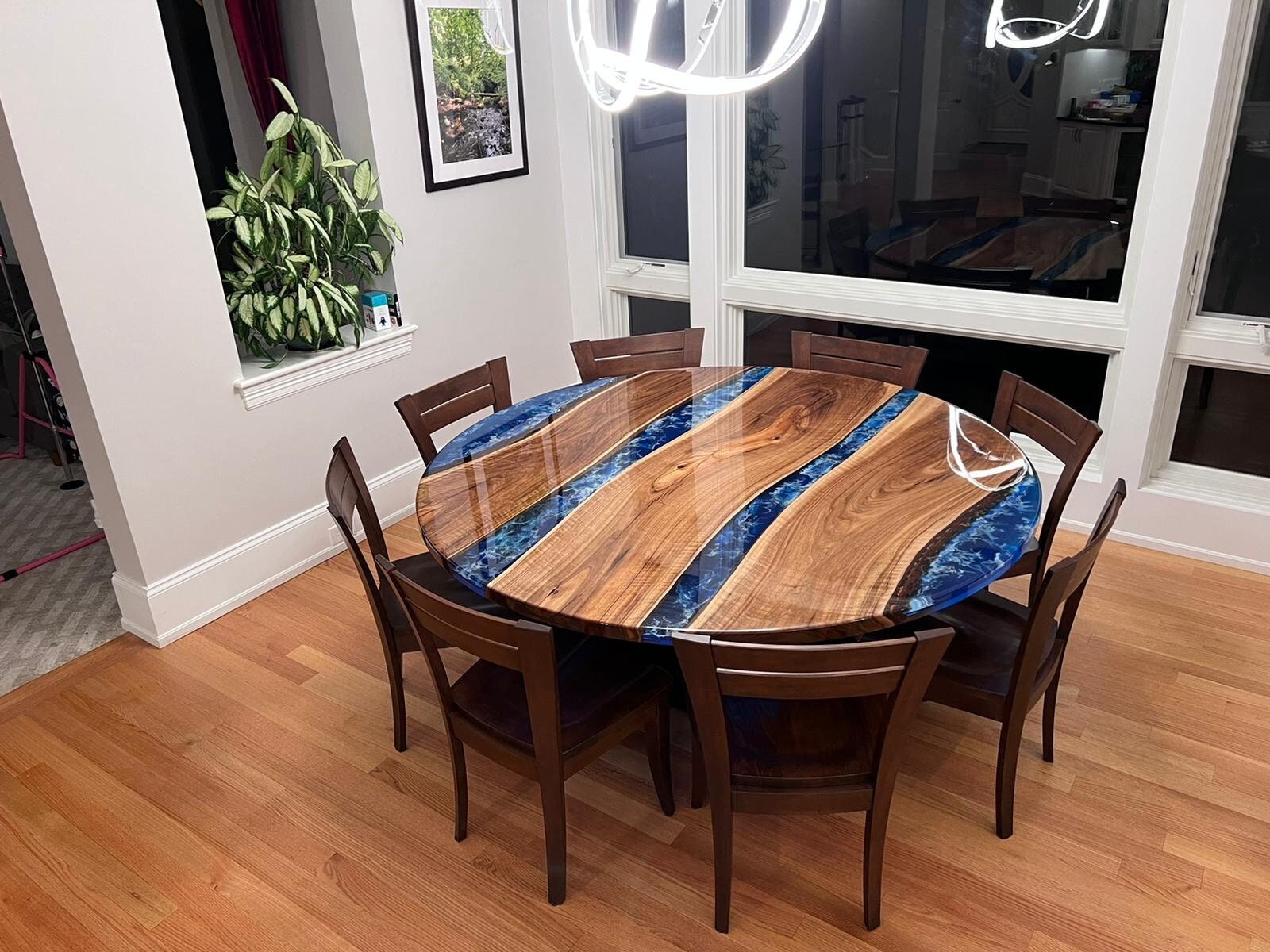 Epoxy River Resin Round Table, Burl Maple Wooden Table, Large Dining Table, New Home Furniture, Kitchen Table, Epoxy Live Edge Dining Table