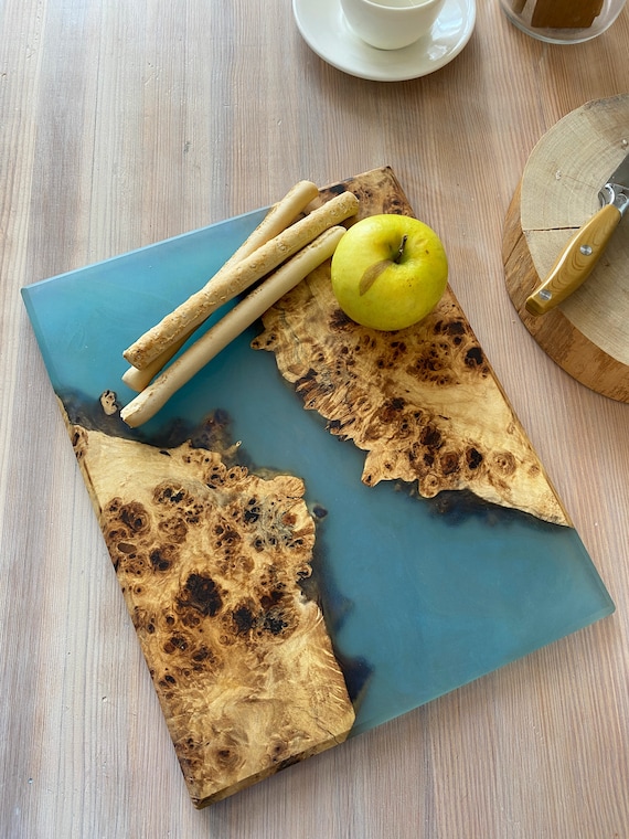 Planche à découper époxy décoratives effet écailles par SRCBOIS sur L