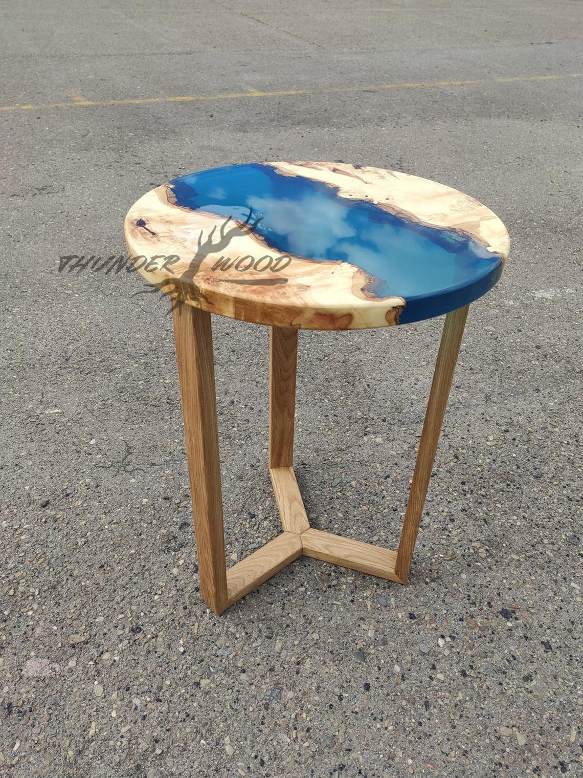 Small outdoor cheap resin table