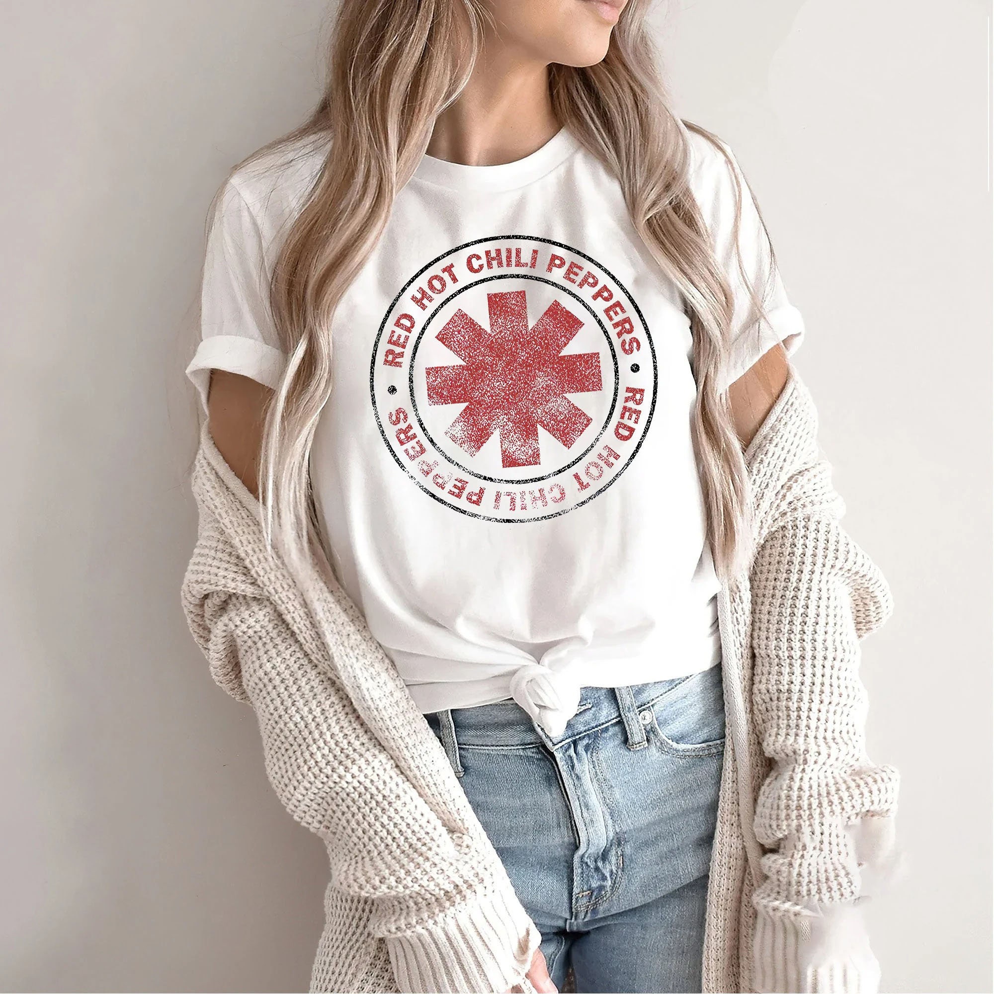 Discover Red Hot Chili Peppers T-Shirt mit Sternchen-Logo im Used-Look