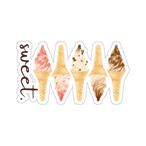 Puede incluir: Cuatro conos de helado con diferentes sabores: rosa, blanco con chispas de chocolate, marrón y blanco con remolinos de chocolate. El texto "sweet." está escrito en el lado izquierdo de la imagen.