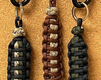 Military Survival Paracord Keychain, Military Appreciation Gift, Veteran Gift for Him, Valentine’s Day Gift Husband, Men’s Unique Accessory