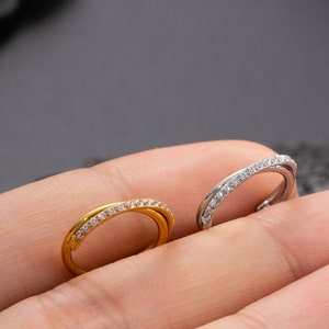20G 18G 20G CZ Anneau de nez croisé/anneau de cartilage/petit cerceau Huggie clicker/conque/hélice/tragus/rook/anneau de piercing dans le nez/boucles d'oreilles délicates 6,8,10 mm