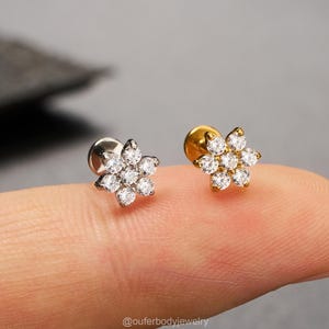 16G/18G Threadless Floral CZ/Opal Stud/Gold Flower Cartilage Stud/Push Pin Labret Stud/Nose/Tragus/Conch/Helix Flat back Earring/White Opal
