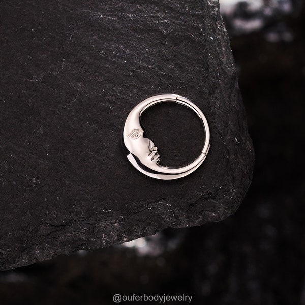 16G Titanium Silver Moon Septum Clicker/Human Face Hinged Daith Hoop/Septum Piercing/Helix/Tragus/Conch Piercing/Septum Jewelry/Gift For Her