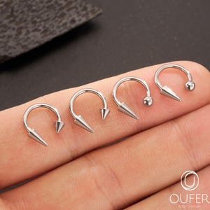 Set med 4 – 16G stål hästsko ringar i ormbett 8–12 mm, koniska läppringar, spikiga läppring, septumpiercing, ögonbrynsring, broskpiercing