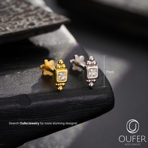 16G Bezel Square CZ Trinity Beads Flat Back Labret Stud–Internally Threaded Gold Flower Back Silver/Gold,for Tragus, Helix, Conch, Cartilage