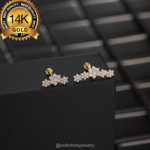 14K Solid Gold Flower CZ Cartilage Stud/Internally Threaded/Inner Conch Piercing/Helix Stud Earring/Cluster Dainty Earrings/Flat back stud