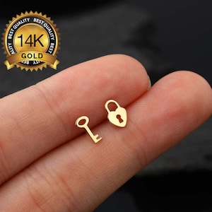14K Solid Gold Key&Lock Threadless Push Pin Labret Stud Earrings/Cartilage Flat Back Stud/Conch Stud/Tiny Studs/Helix Stud/Tragus/Nose Stud