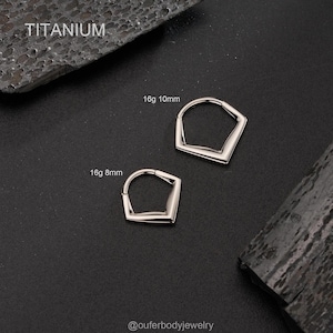 Aro para tabique nasal en forma de V de titanio de 16 g y 8/10 mm de grosor: aro nasal llamativo para perforaciones en tabique, daith, caracola y hélix. Regalos de joyería únicos y elegantes.