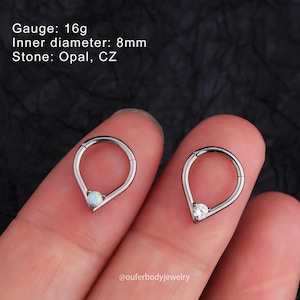 Anneau de septum en forme de V opale CZ en titane de qualité implantaire 16G/cerceau Daith/hélice/tragus/cerceau tour de cou/anneau de cartilage/boucles d'oreilles minimalistes/cadeau pour elle