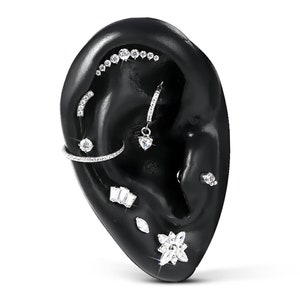 16G Titanium Cartilage Helix  Stud/Cubic zirconia Studs/Climber Stud Earrings/Inner Conch Stud/Nose Stud/Tragus/Cartilage/Helix Studs