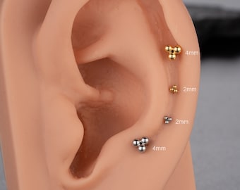 16G / 18G Tiny Trinity Bead Knorpel Threadless Push Pin Ohrringe / Gold Conch Ohrring / Winzige Knorpel Ohrstecker / Helix / Tragus / Ohrläppchen Flache Rückseite Ohrstecker