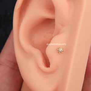 16G Tiny CZ Floral Cartilage Studs/tragus Jewelry/helix Studs/conch  Earring/earlobe Stud/minimalist Earrings/gift for Her/small Earring Stud 