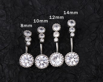 Pode incluir: Cinco anéis de umbigo prateados com pedras de cristal transparentes. Os anéis estão disponíveis nos tamanhos 8 mm, 10 mm, 12 mm e 14 mm.