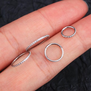 18G Micro Pave Sparkling CZ Dainty Conch, Tragus, Daith, Rook Piercing/Nose Ring/Septum/Cartilage Hoop/Hoop Earring/Cadeau pour elle/Fête des Mères image 1