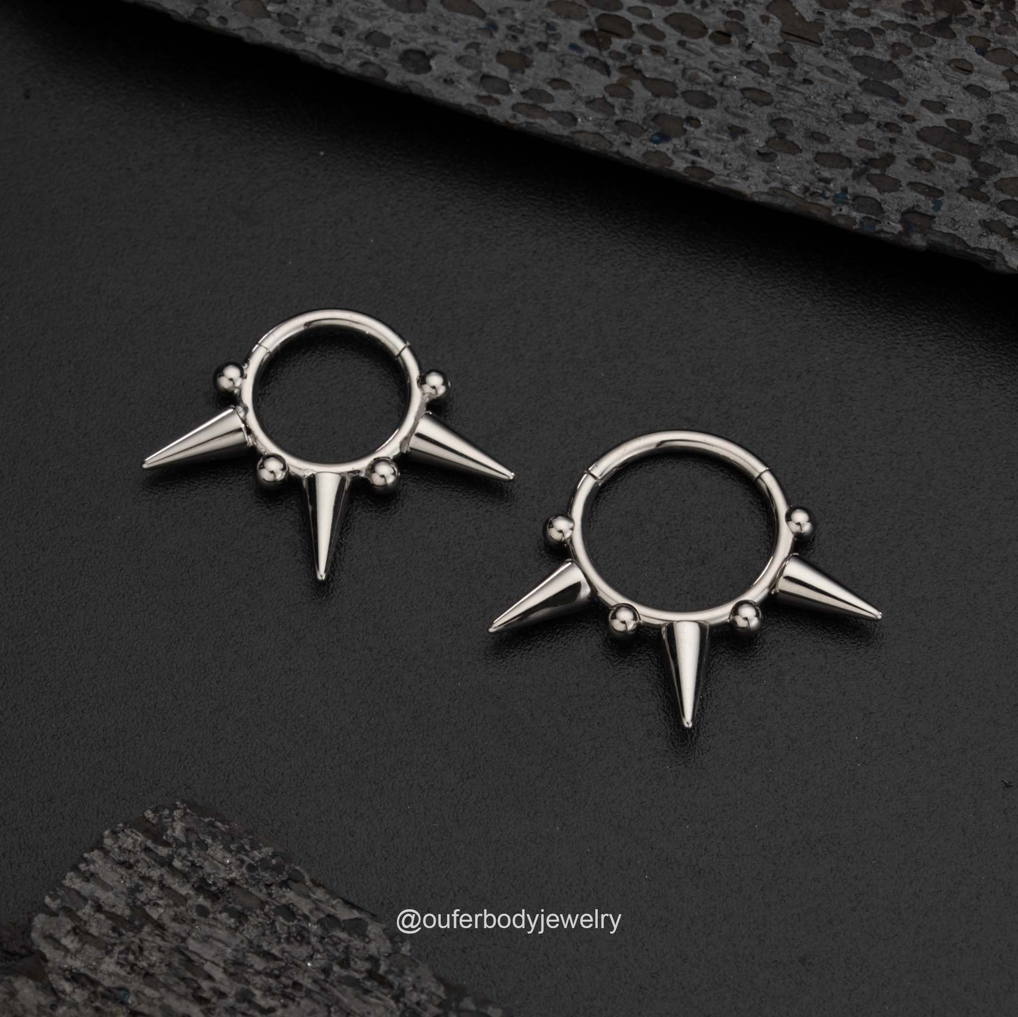 16G Titanium Punk Triple Spikes Septum Clicker/spike Septum Ring
