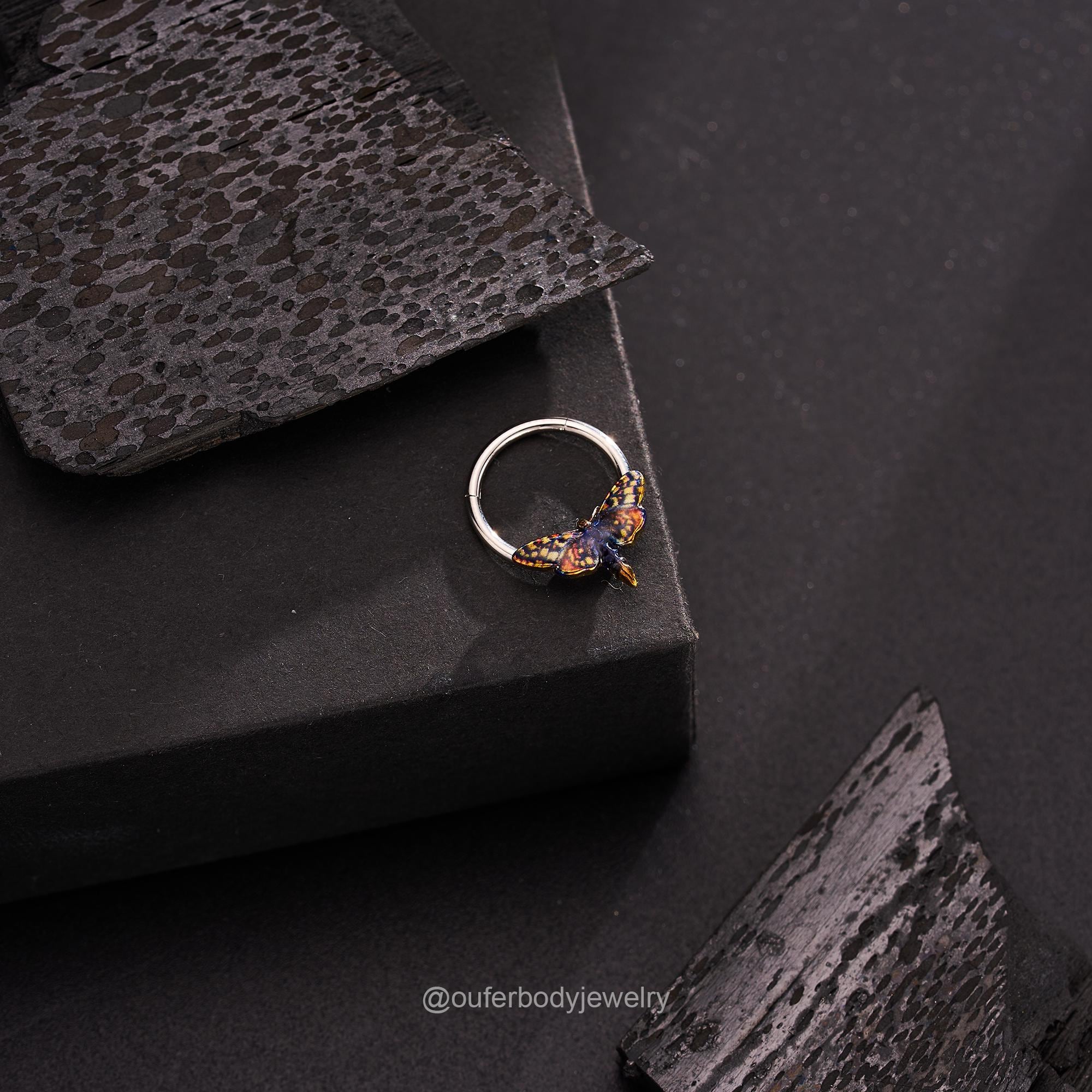 16G Blue/Yellow Moth Hinged Segment Septum Ring/Septum Clicker/Cartilage Hoop/Daith Earring/Helix/Conch/Tragus Hoop/Wings Jewelry Halloween