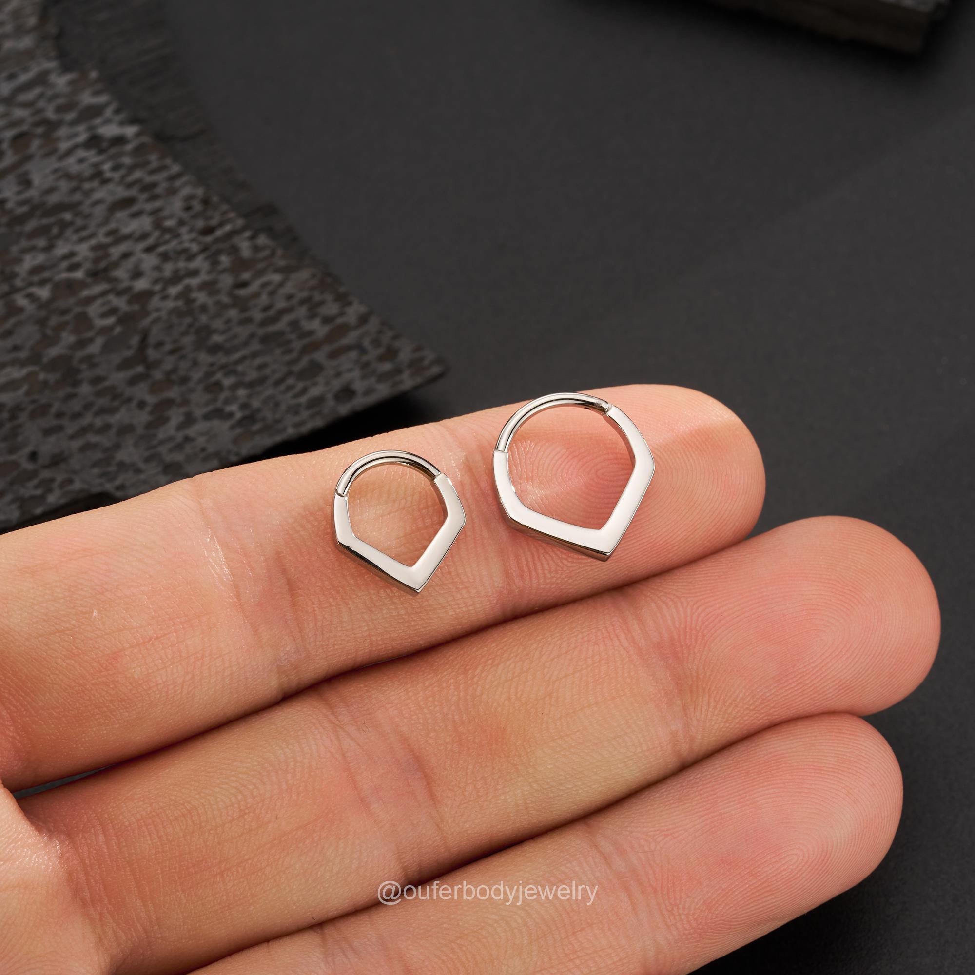 Set Di 3: Anelli Clicker Cerchio 2g 4g 6g 8g 10g 12g 14g Nero Oro Argento Acciaio Calibro Setto Stretching Piercing Orecchio Grande 12 Mm Gioielli Conchiglia - Italia