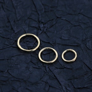 14K Solid Gold Hinged Clicker Hoop Huggie hoop/Cartilage earring/Conch Hoop/Helix hoop/Nose hoop/Daith Rook Tragus Hoop earring 20g 18g 16g zdjęcie 7